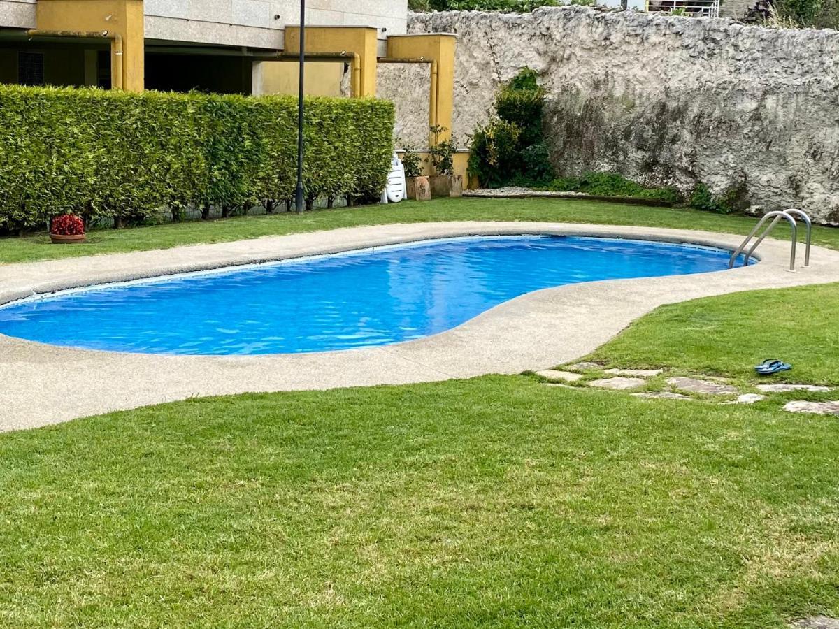 Portosin Con Piscina Al Lado De La Playa Holiday home Gayanes  (A Coruna)